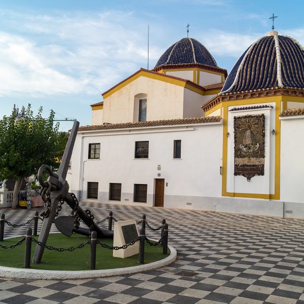 Benidorm, Valencian Community/Spain; September 11th 2020: Castelar Square with a huge anchor representing the maritime tradition of the city of Benidorm. Monument donated by the Spanish Navy.